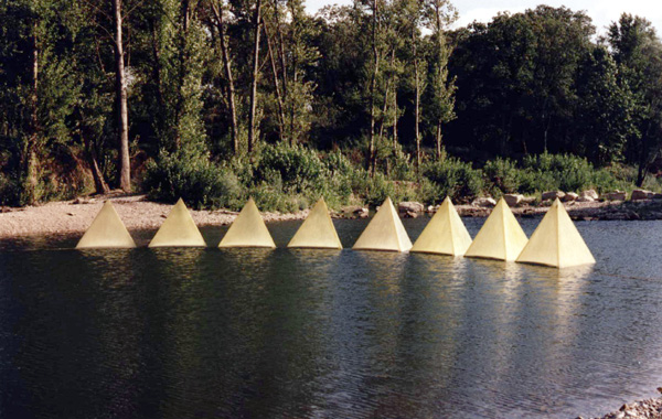 Les Pyramides